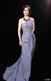 刘晓庆近照生活照很老,岁月痕迹显现，生活照尽显老态